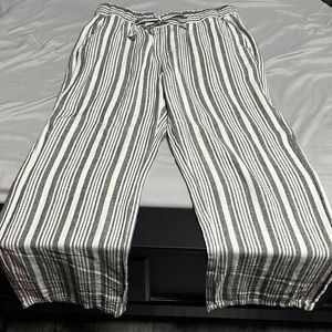Old navy linen pants